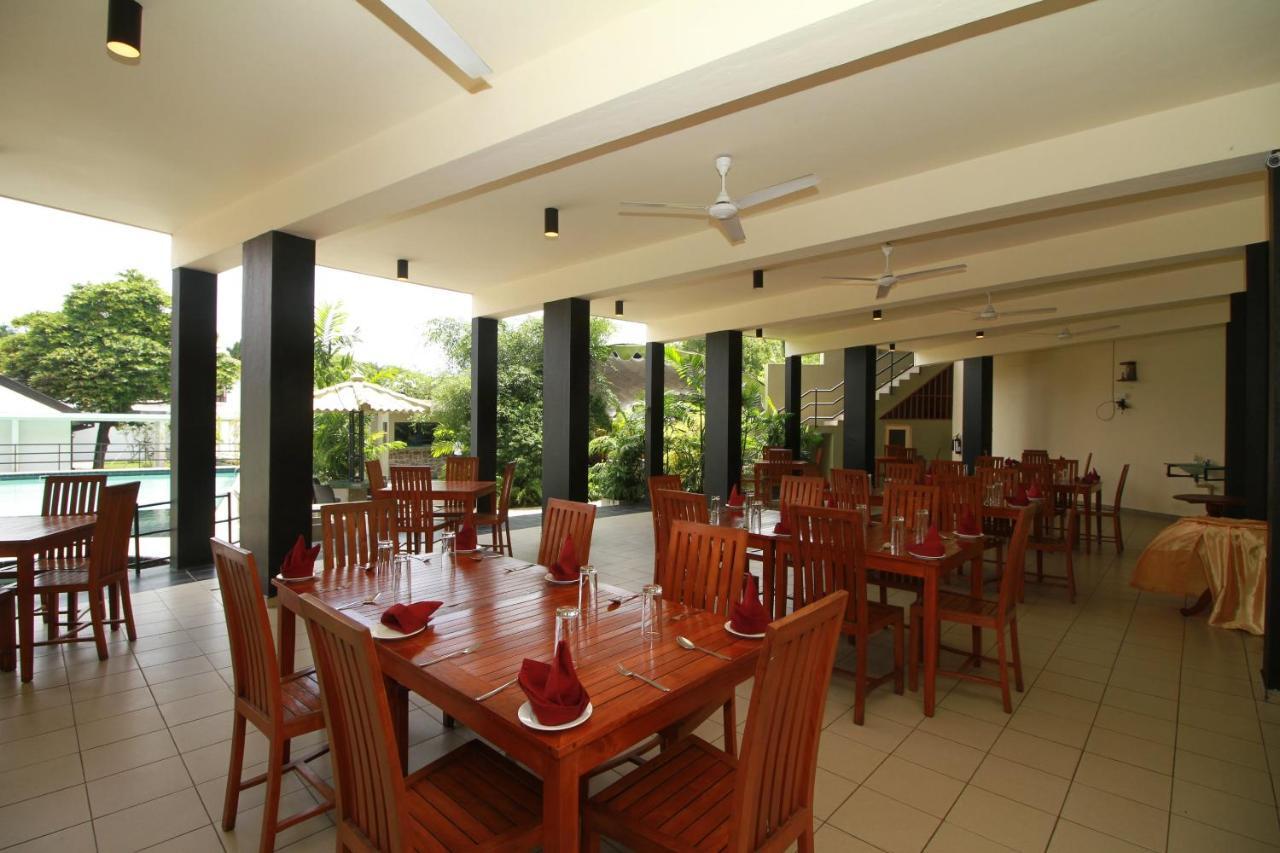 Garden Beach Hotel Kalutara Exteriér fotografie